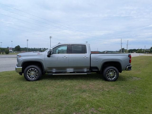 2026 Chevrolet Silverado 2500 HD LTZ - Photo 6