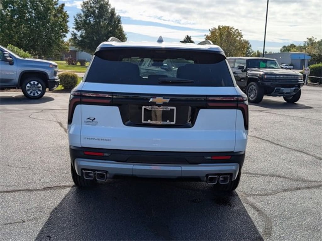 New 2026 Chevrolet Traverse LT SUV