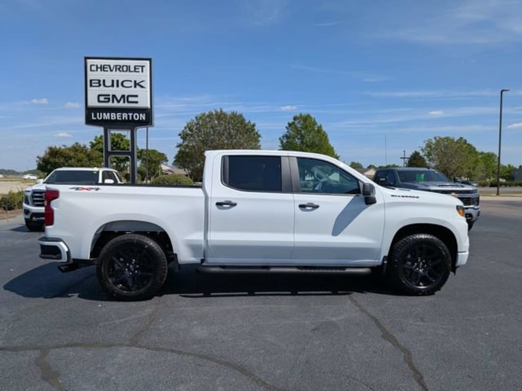 New 2026 Chevrolet Silverado 1500 Custom Truck