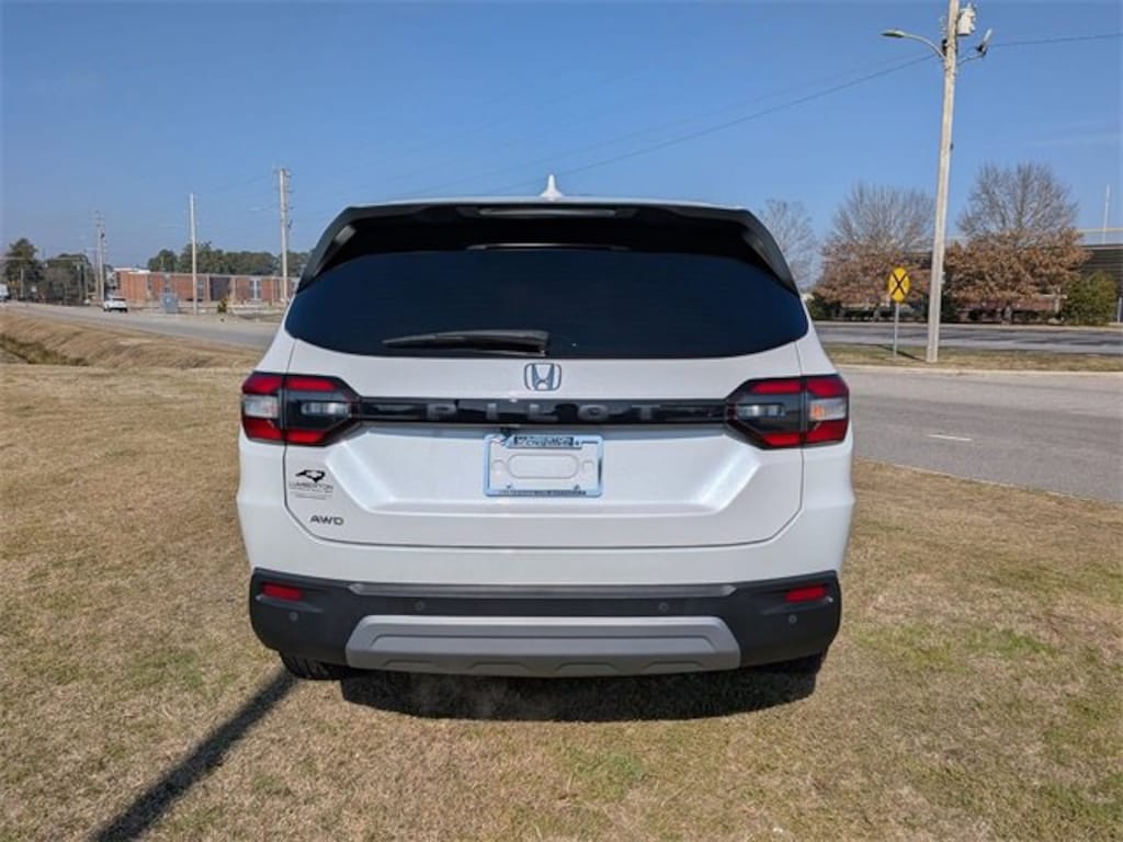 Used 2025 Honda Pilot EX-L