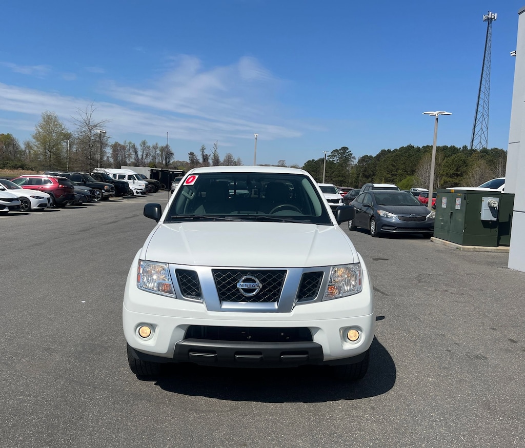 Used 2020 Nissan Frontier SV Truck Crew Cab