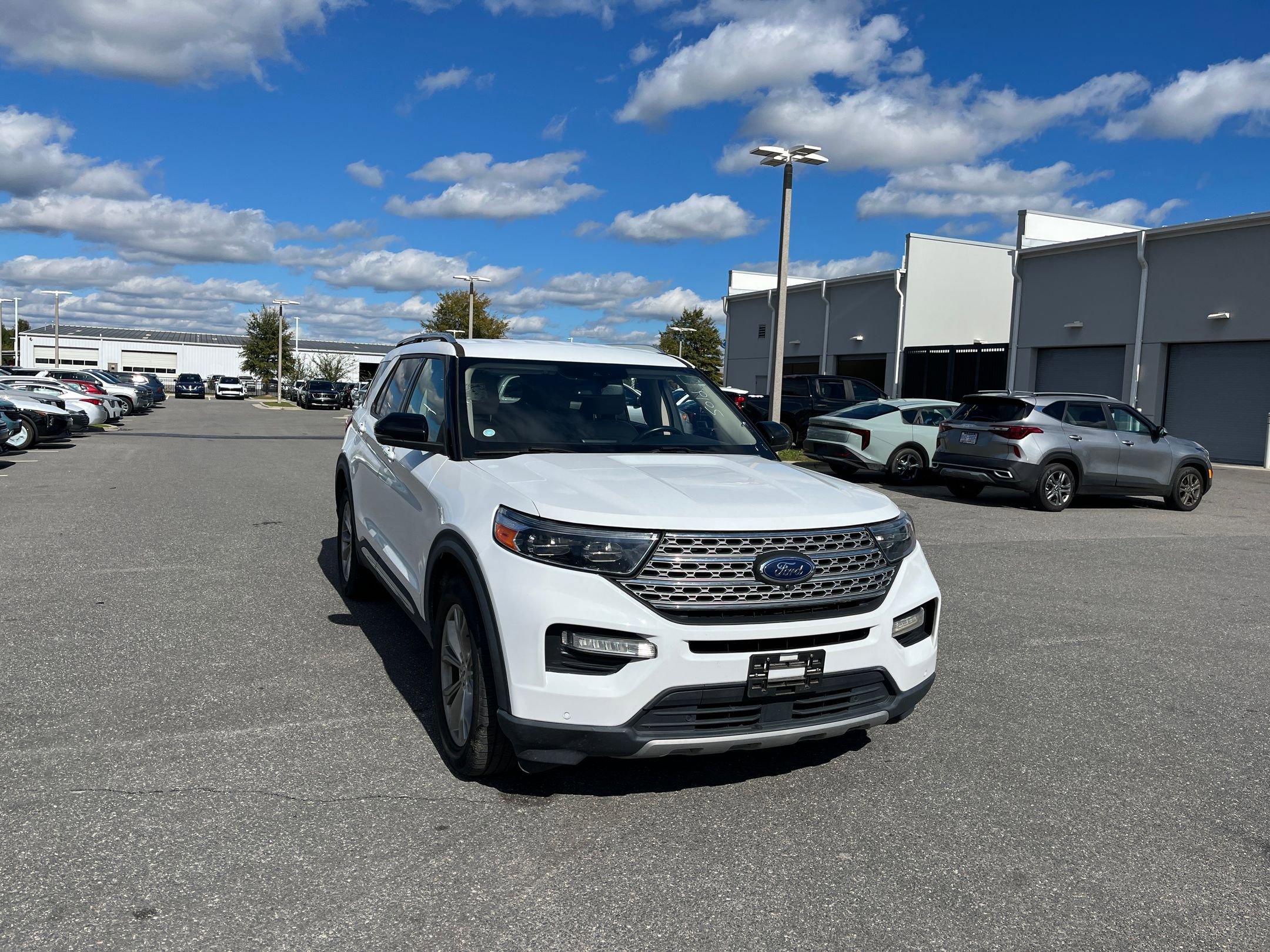 2021 Ford Explorer Limited photo 2