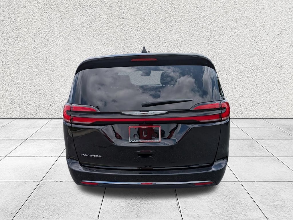Used 2024 Chrysler Pacifica Touring L Van Passenger Van