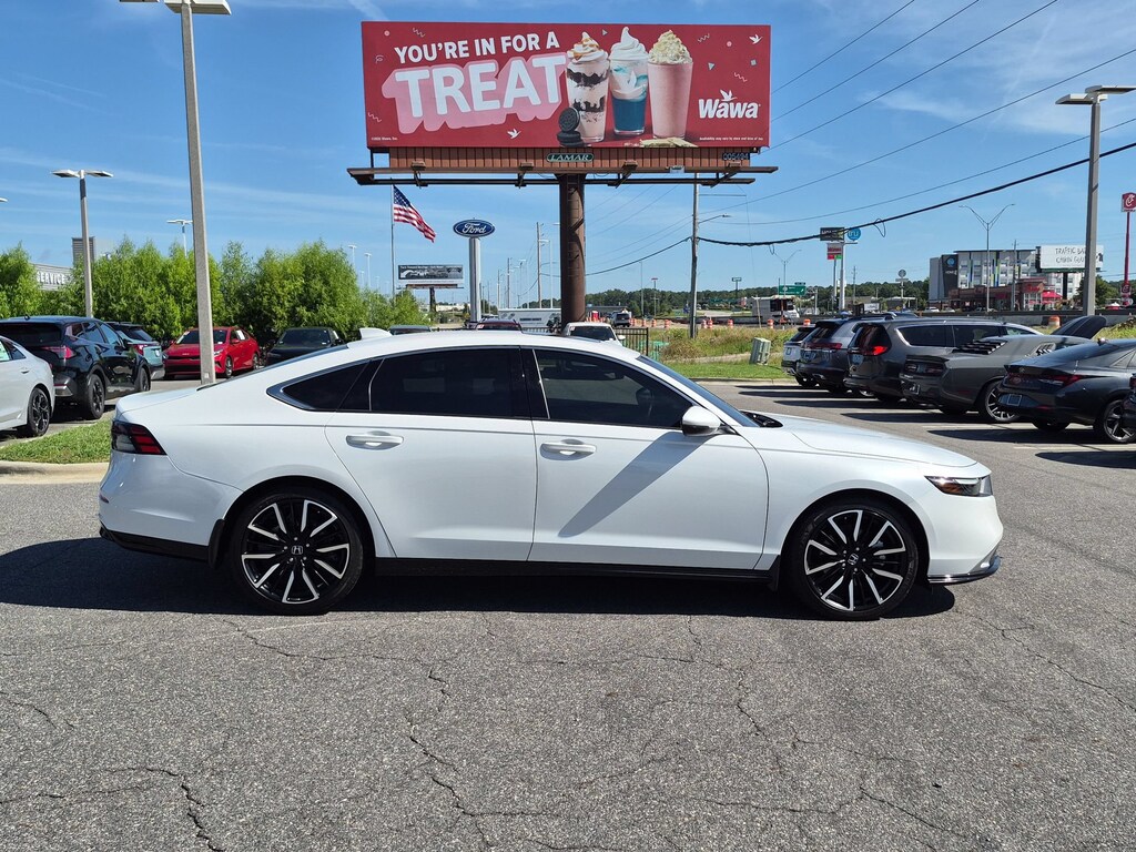 Used 2023 Honda Accord Hybrid Touring Sedan