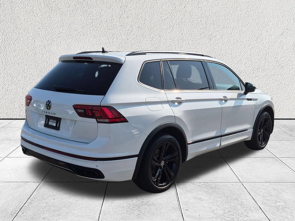 Used 2023 Volkswagen Tiguan 2.0T SE R-Line Black SUV