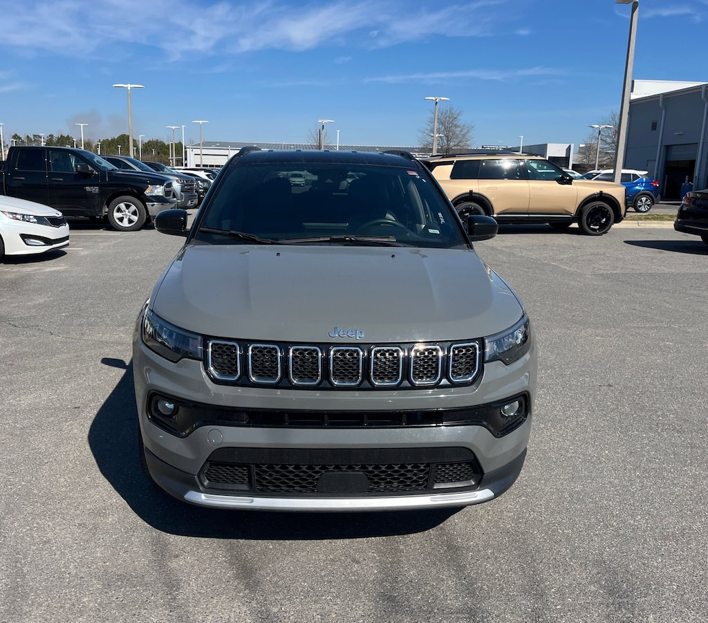 Used 2024 Jeep Compass Limited SUV