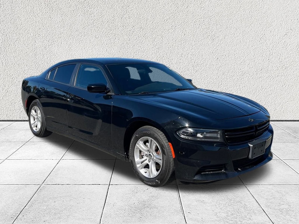 Used 2019 Dodge Charger SXT Sedan