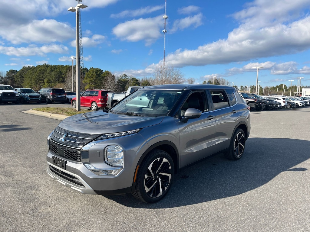 Used 2022 Mitsubishi Outlander Black Edition CUV