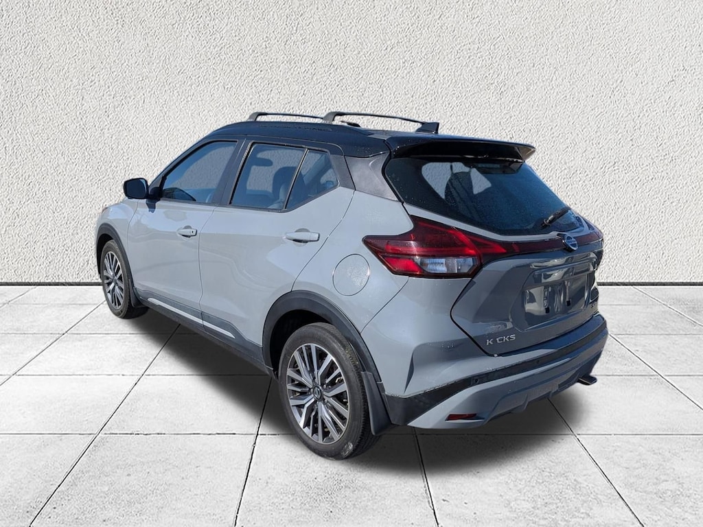 Used 2021 Nissan Kicks SR SUV