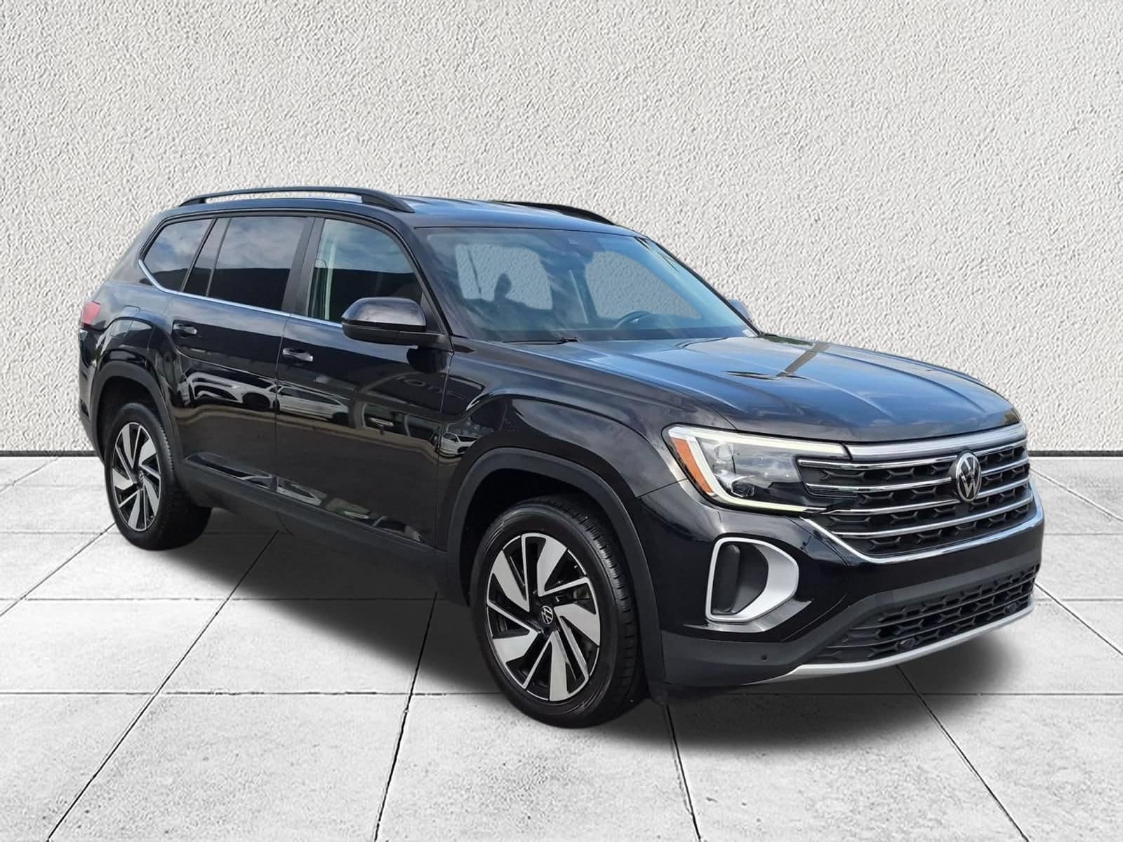 2024 Volkswagen Atlas SE w/Tech