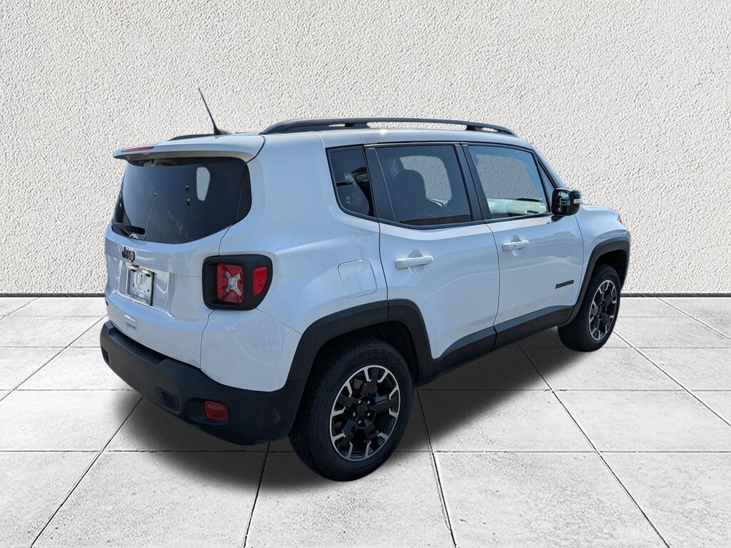 Used 2023 Jeep Renegade Latitude SUV