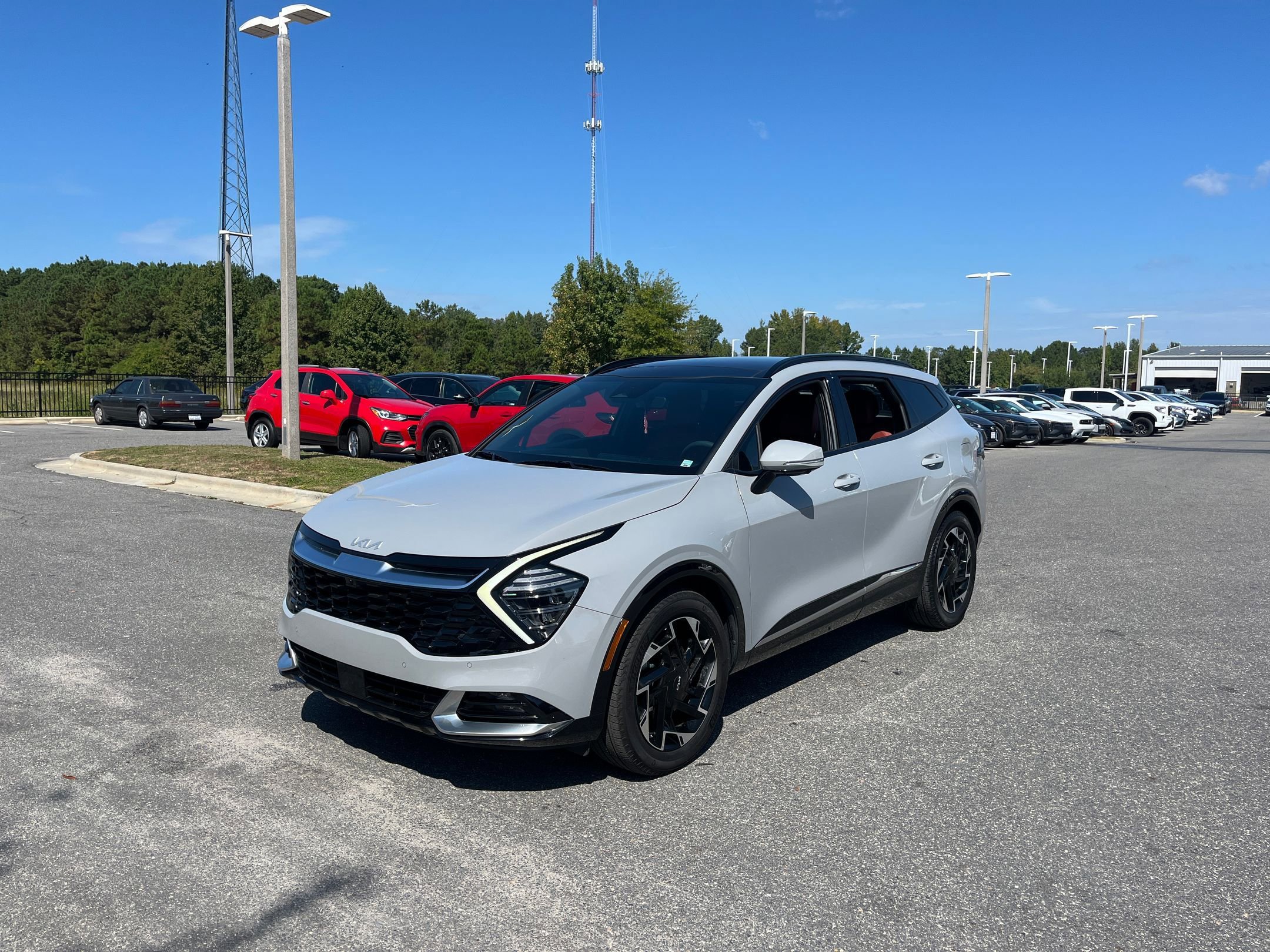 2024 Kia Sportage photo 3