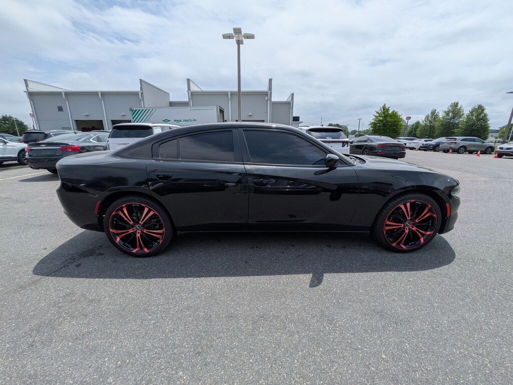 Used 2022 Dodge Charger SXT Sedan
