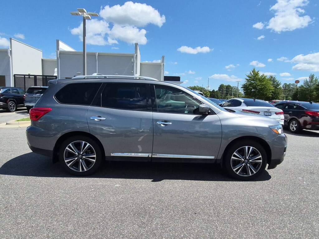 Used 2020 Nissan Pathfinder Platinum SUV