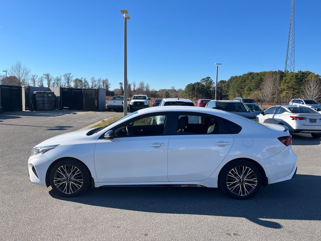Certified 2022 Kia Forte GT-Line Sedan
