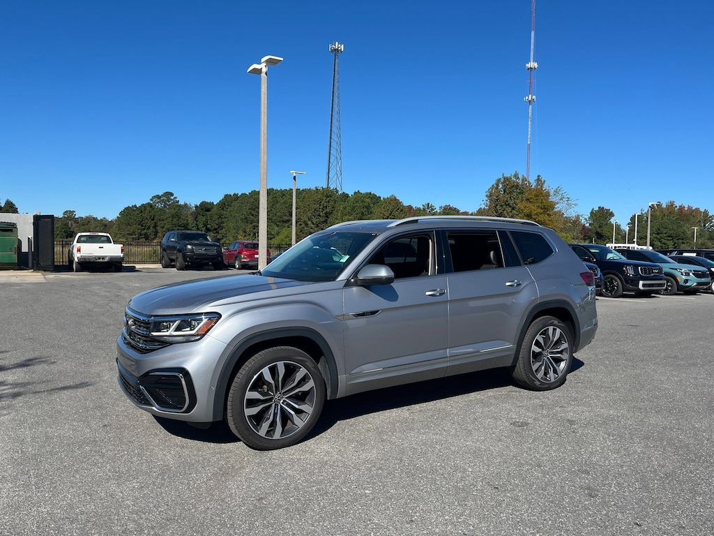 Used 2022 Volkswagen Atlas 3.6L V6 SEL Premium R-Line SUV
