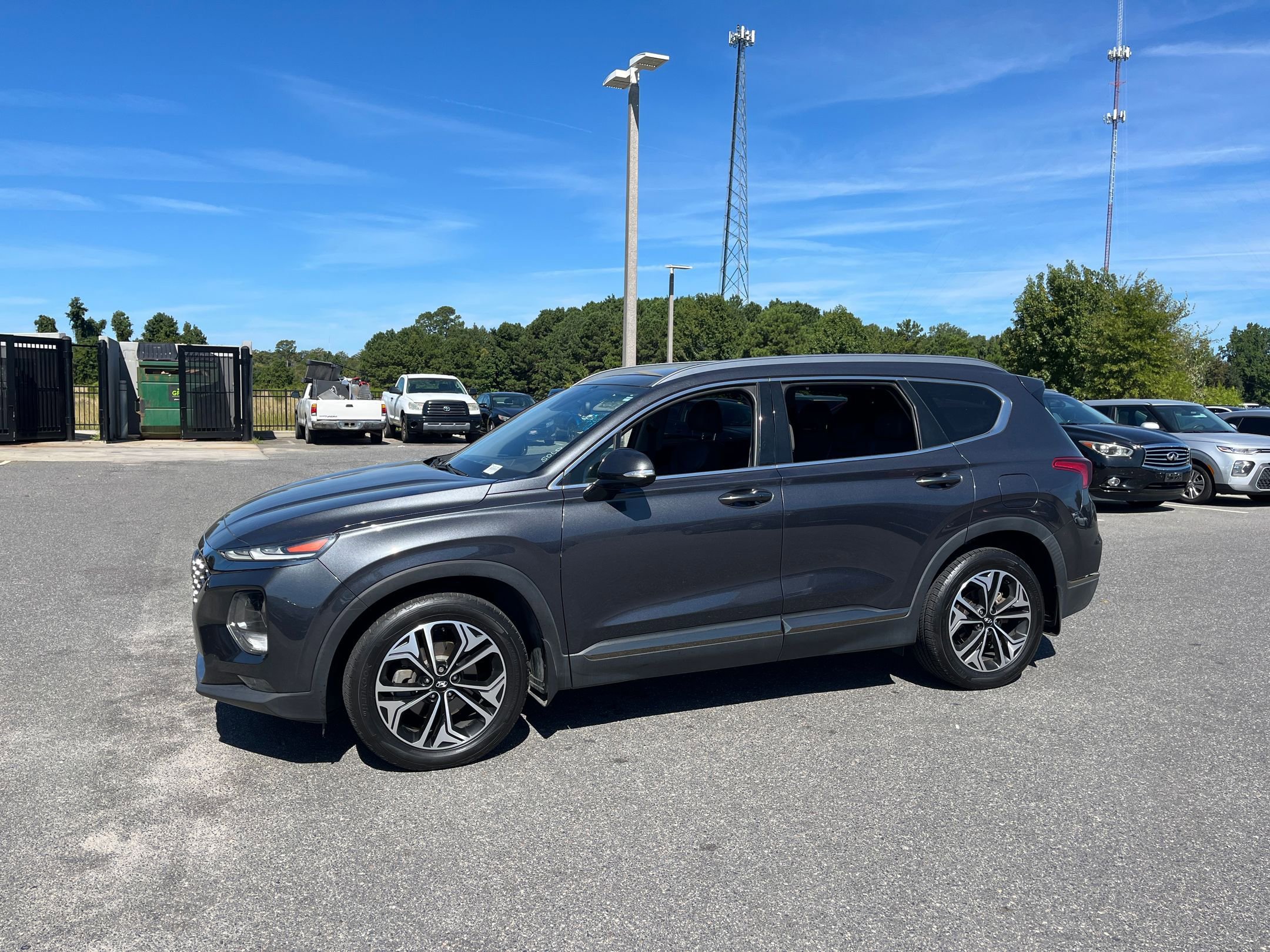 2020 Hyundai Santa Fe Limited 2.0T photo 4