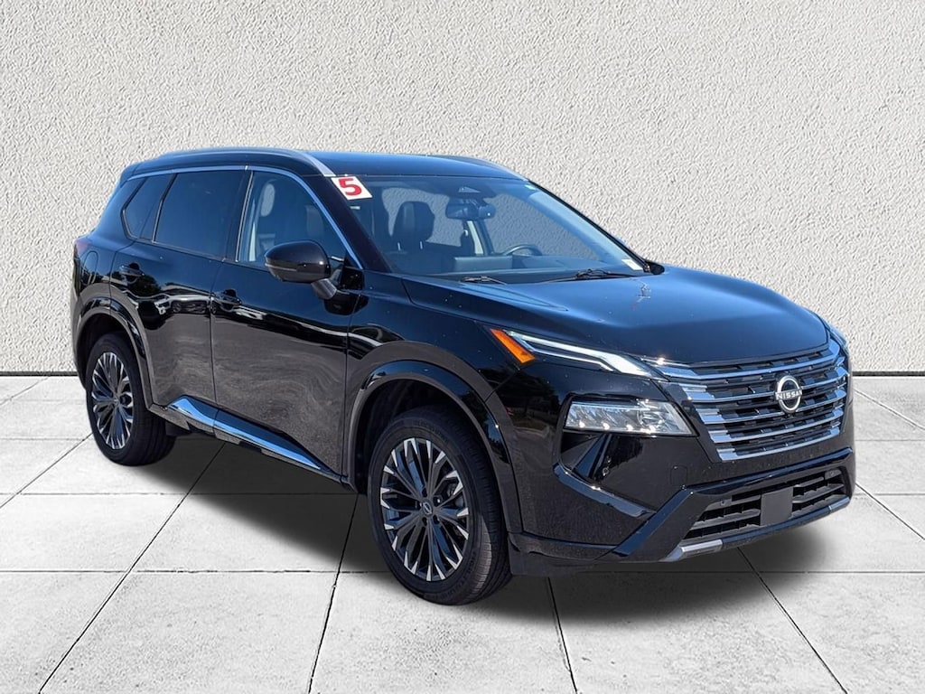 Used 2025 Nissan Rogue Platinum SUV
