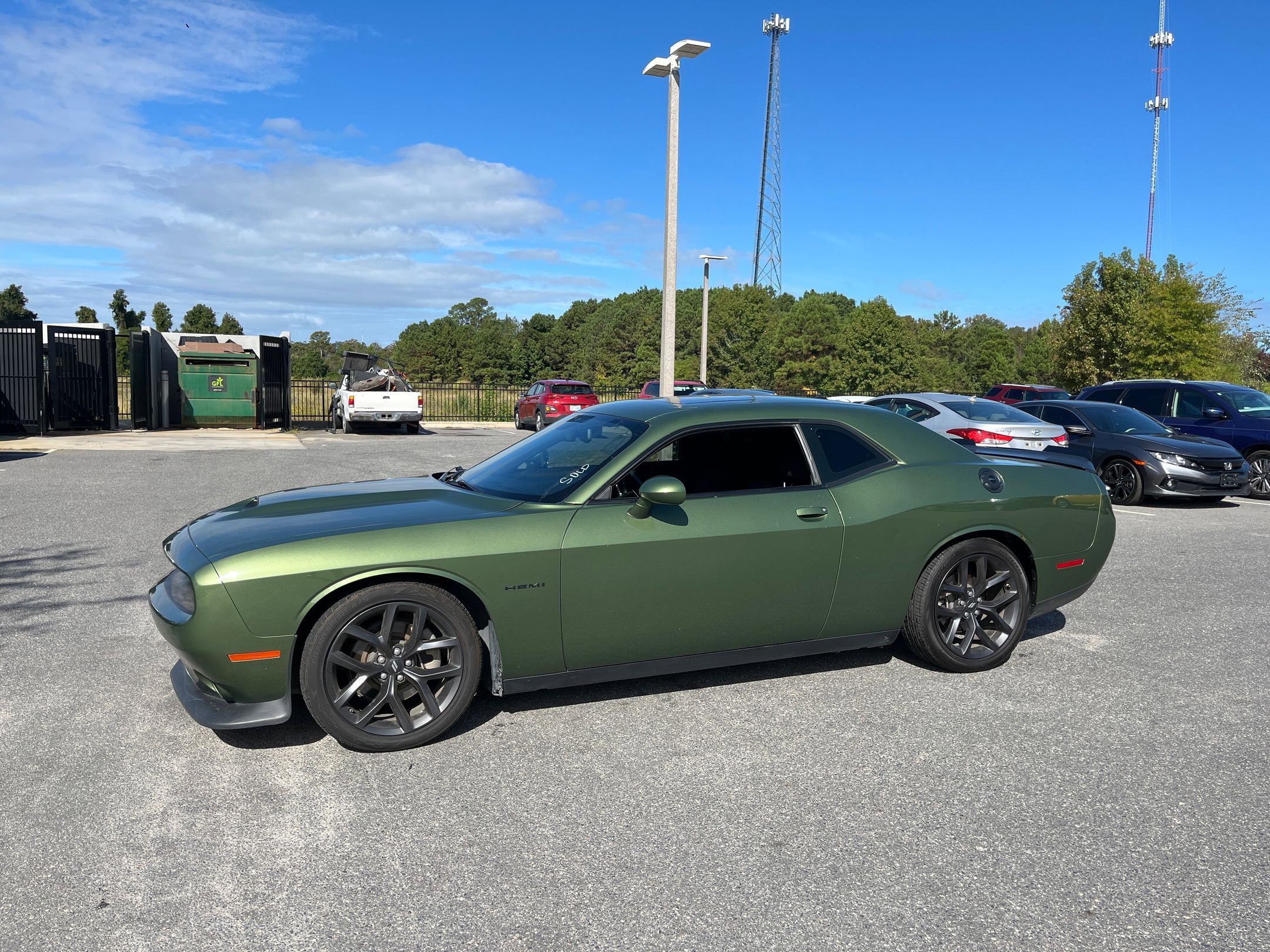 2022 Dodge Challenger R/T photo 4