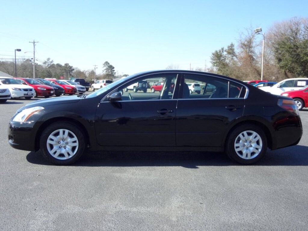 Used 2012 Nissan Altima 2.5 Sedan