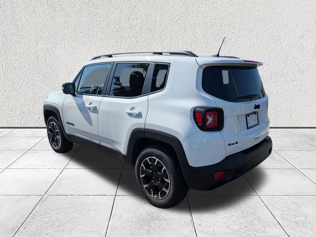 Used 2023 Jeep Renegade Latitude SUV