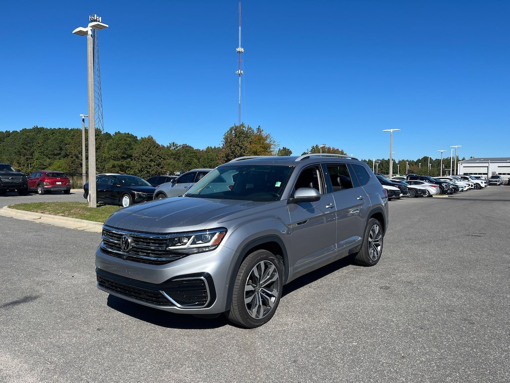 Used 2022 Volkswagen Atlas 3.6L V6 SEL Premium R-Line SUV