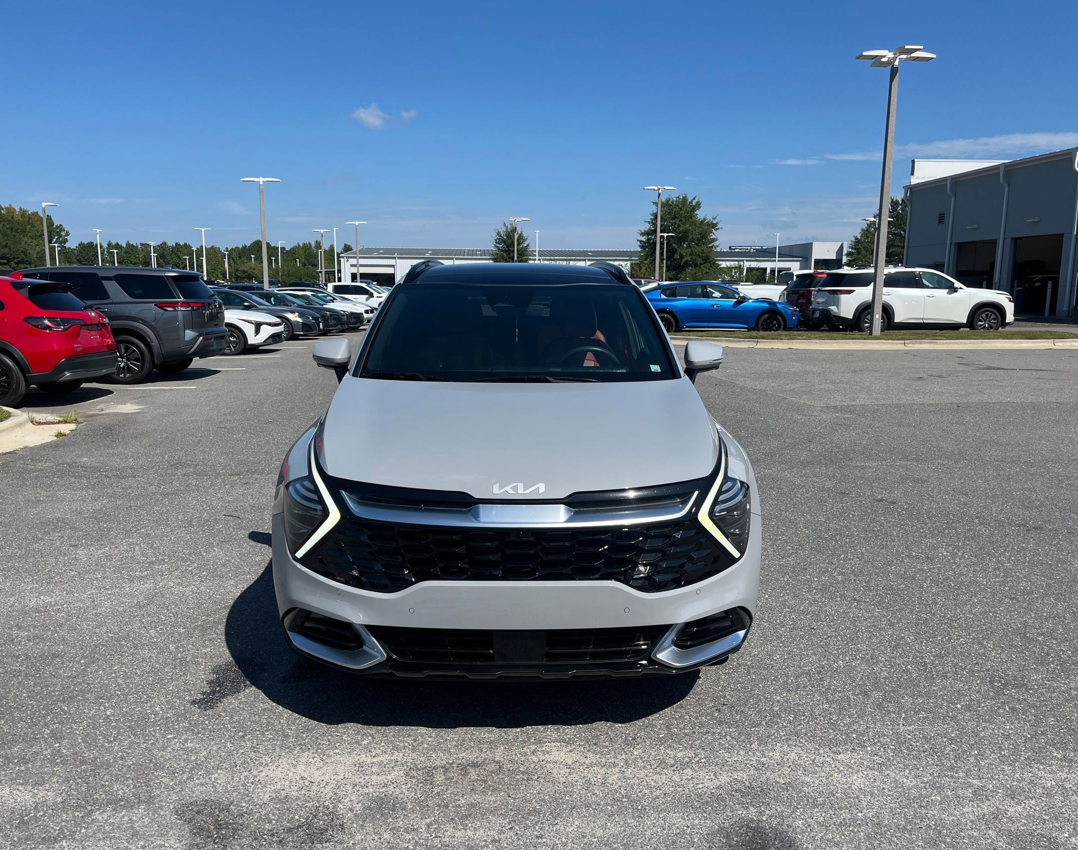 2024 Kia Sportage photo 2