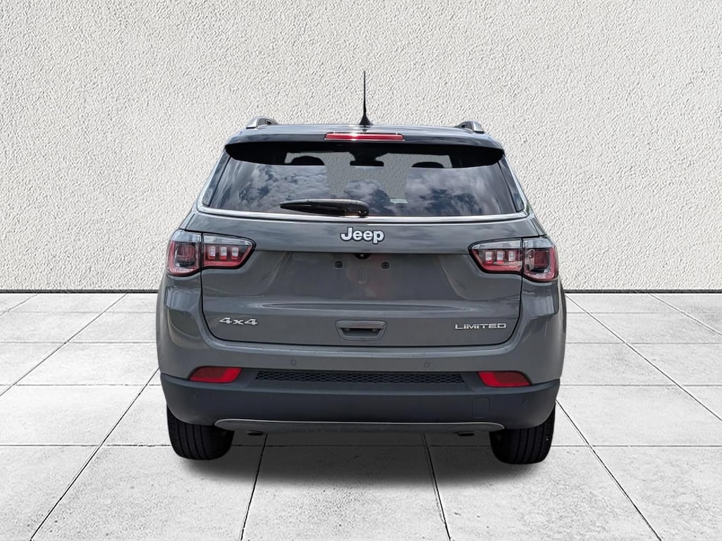 Used 2024 Jeep Compass Limited SUV