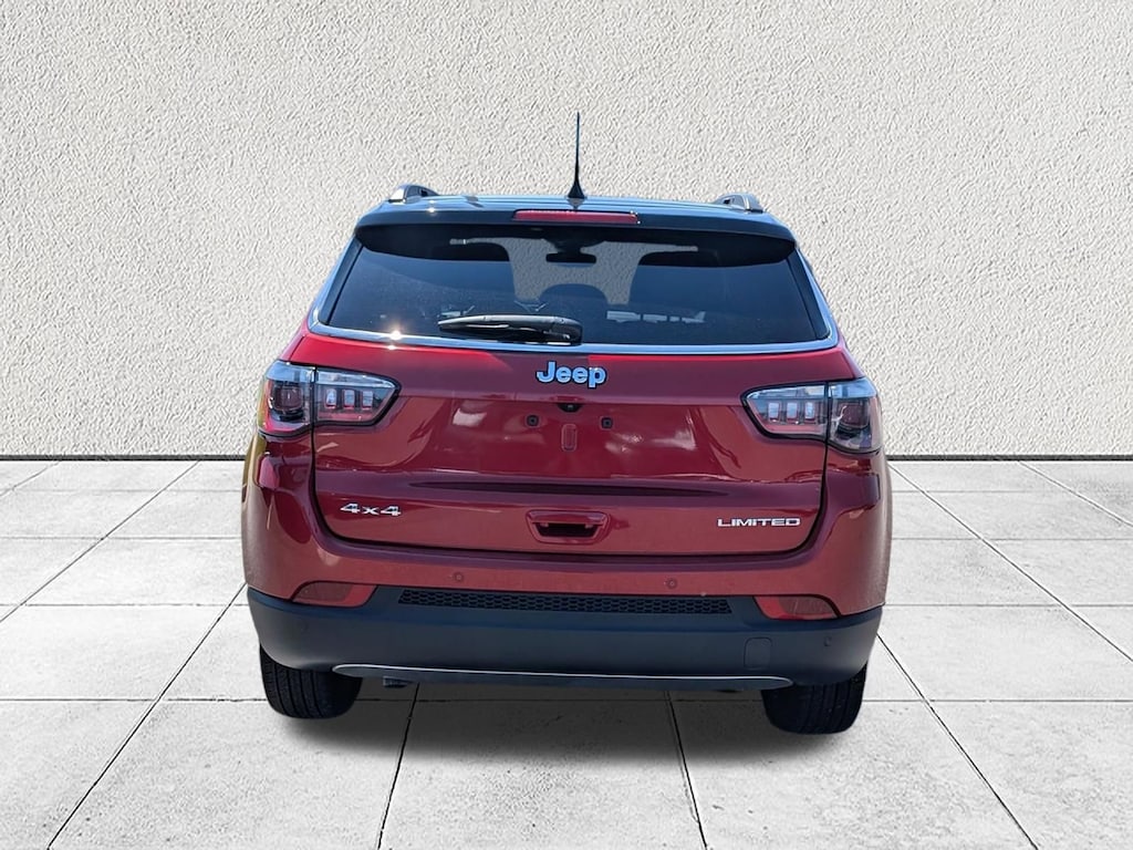 Used 2024 Jeep Compass Limited SUV