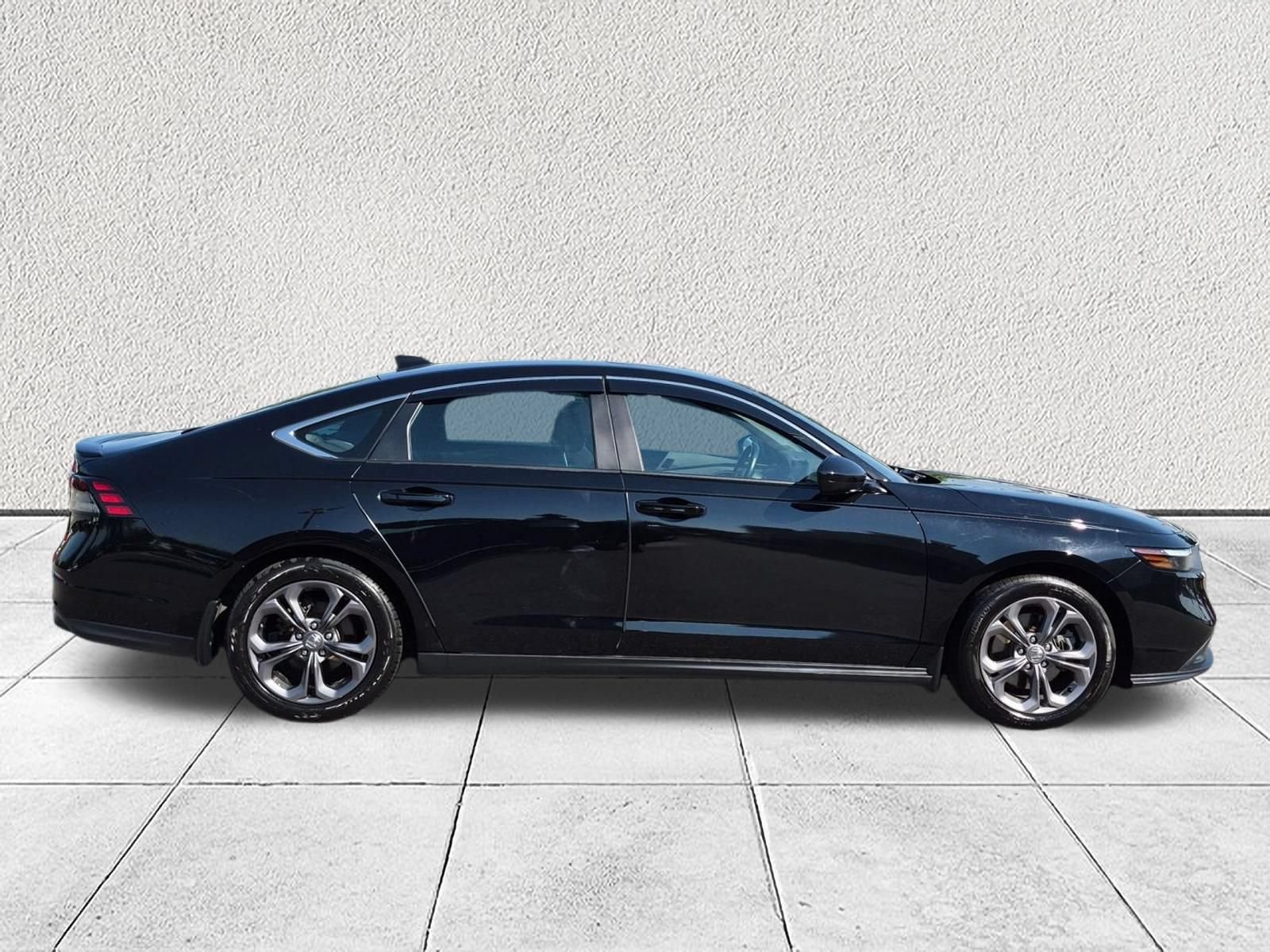 Used 2023 Honda Accord Hybrid Sport w/BSI Sedan