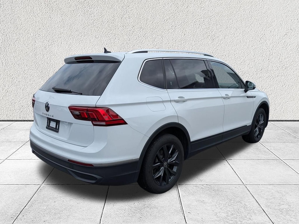 Used 2024 Volkswagen Tiguan 2.0T SE SUV