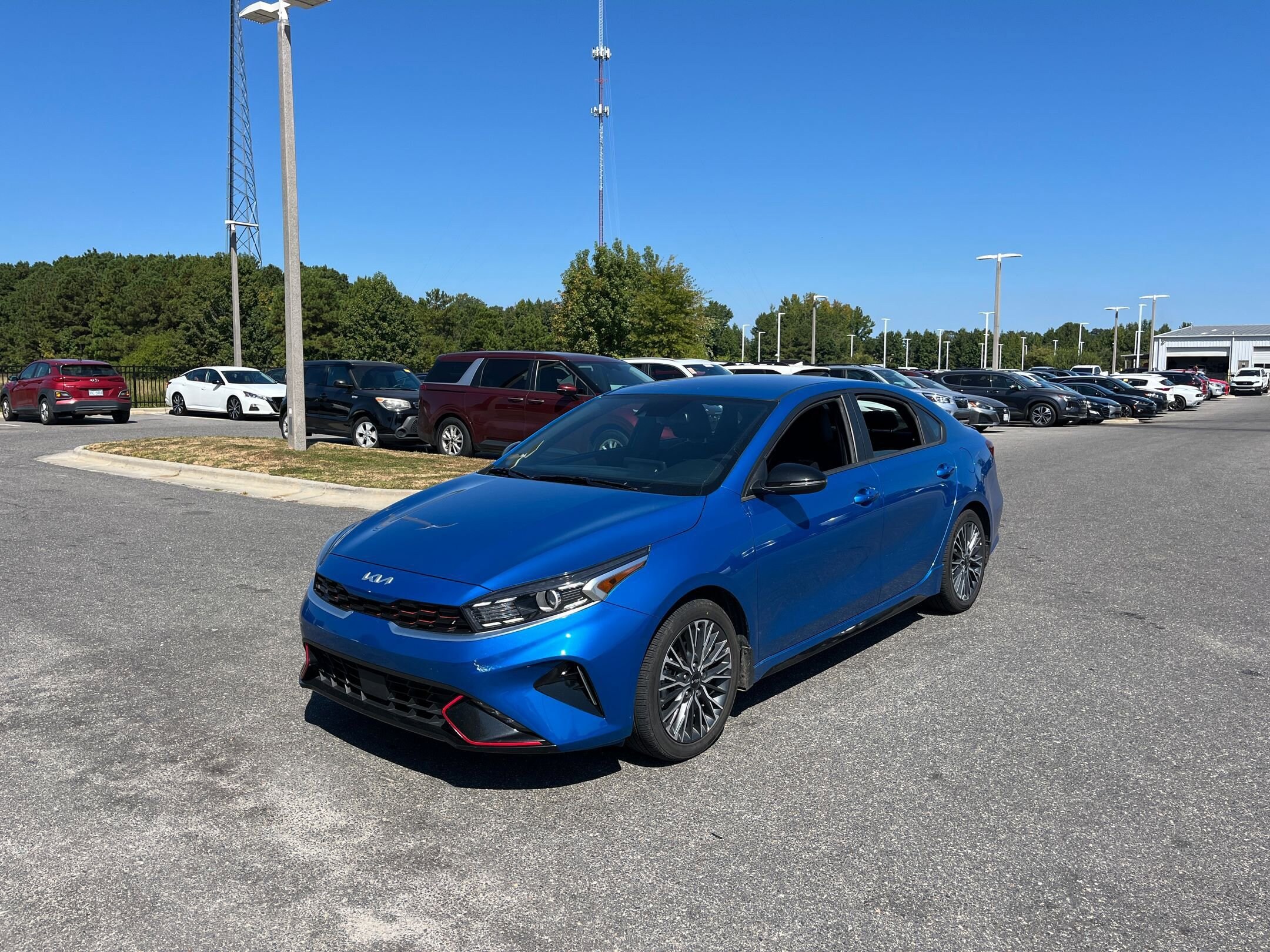 2023 Kia Forte GT-Line photo 3
