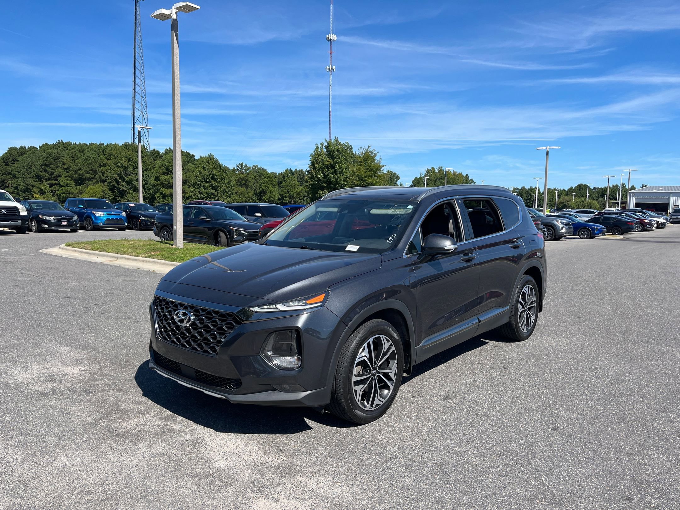 2020 Hyundai Santa Fe Limited 2.0T photo 3