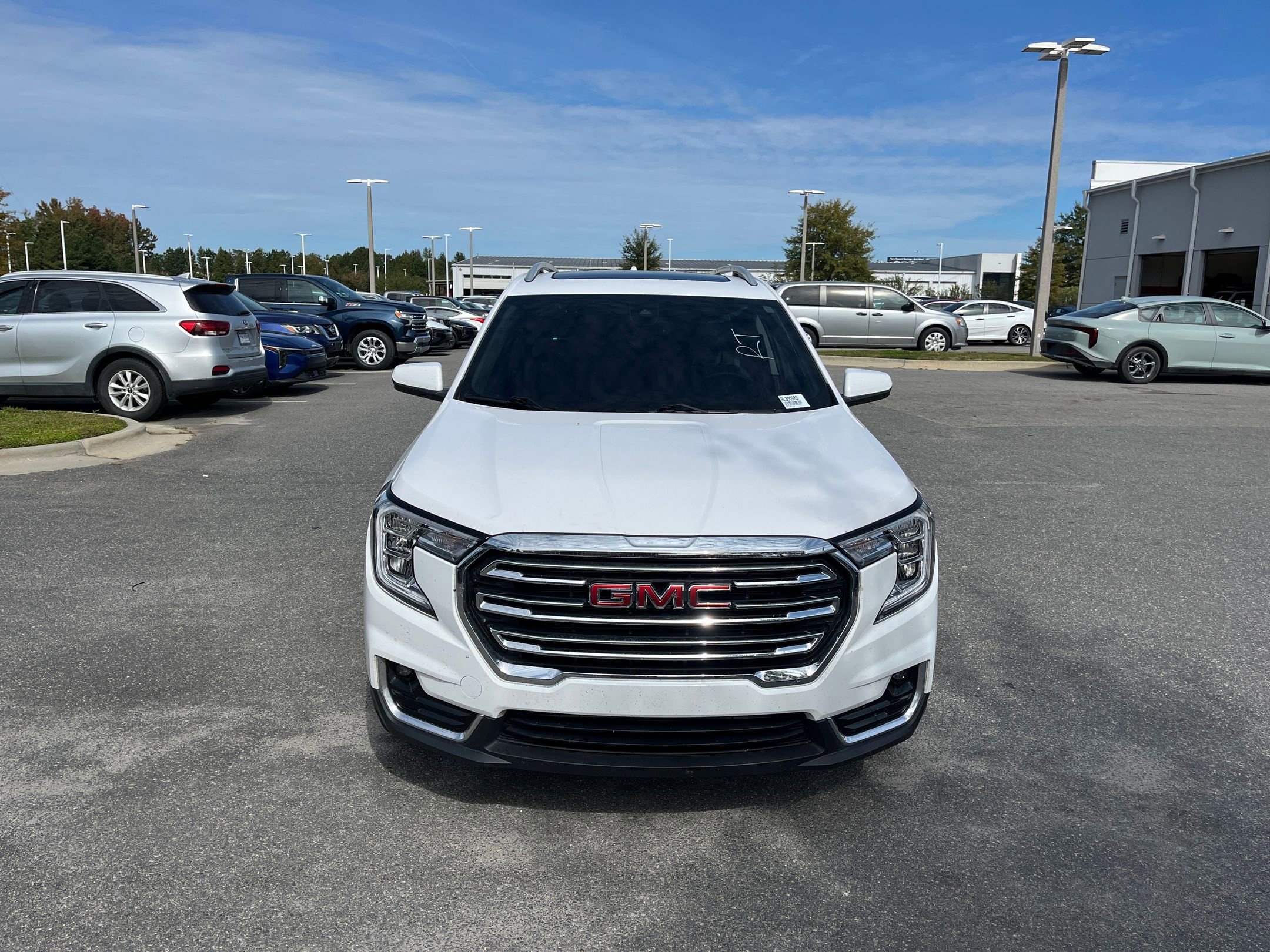2024 Gmc Terrain SLT photo 3
