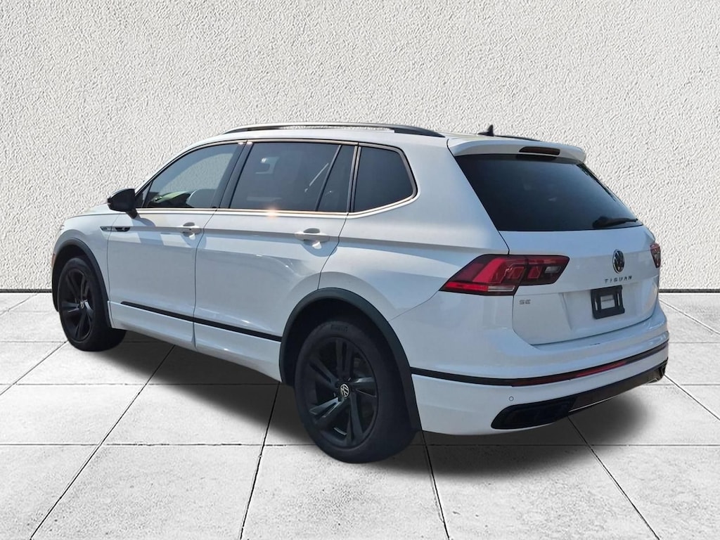 Used 2023 Volkswagen Tiguan 2.0T SE R-Line Black SUV