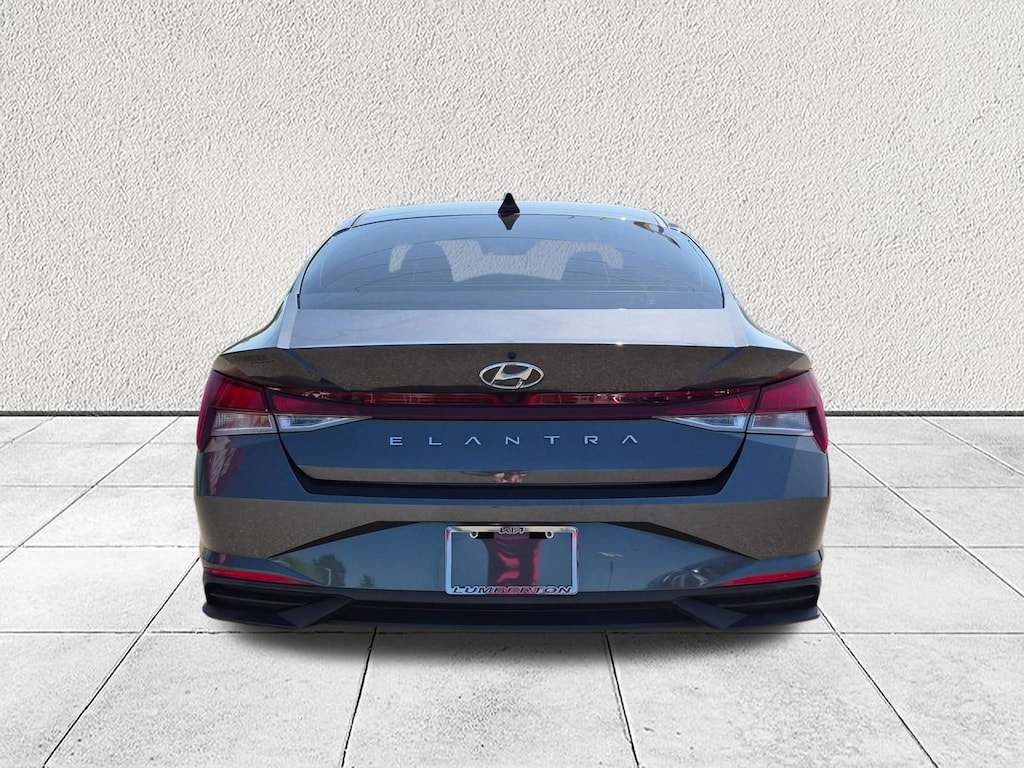 Used 2023 Hyundai Elantra SEL Sedan