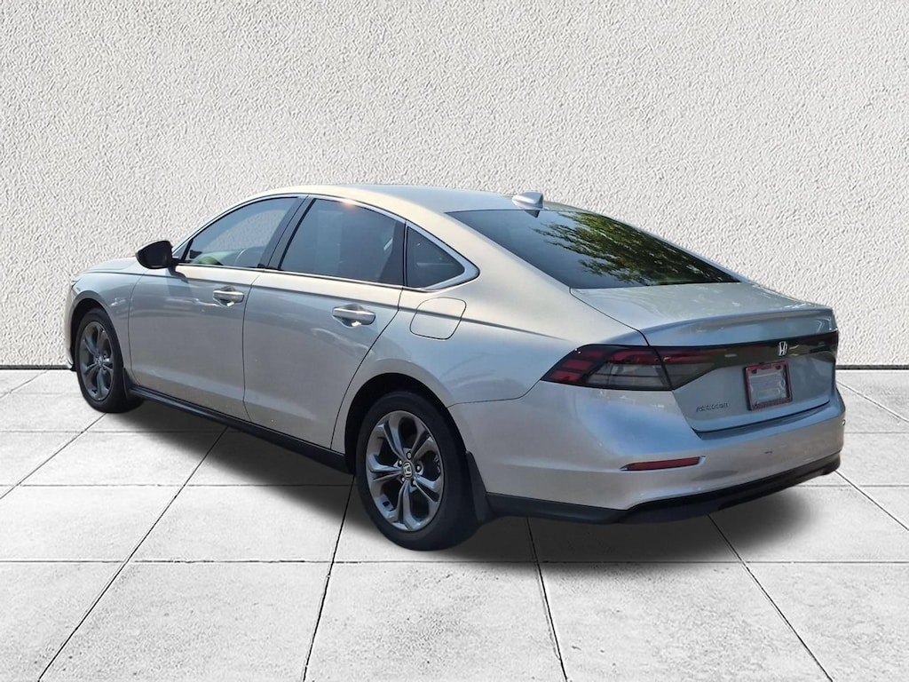 Used 2024 Honda Accord EX Sedan