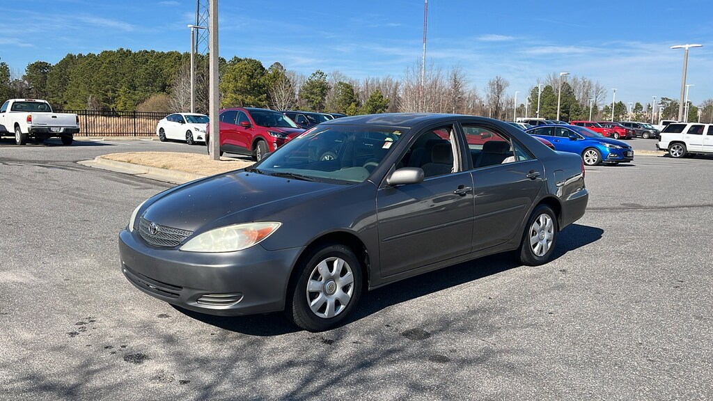 Used 2004 Toyota Camry XLE Sedan