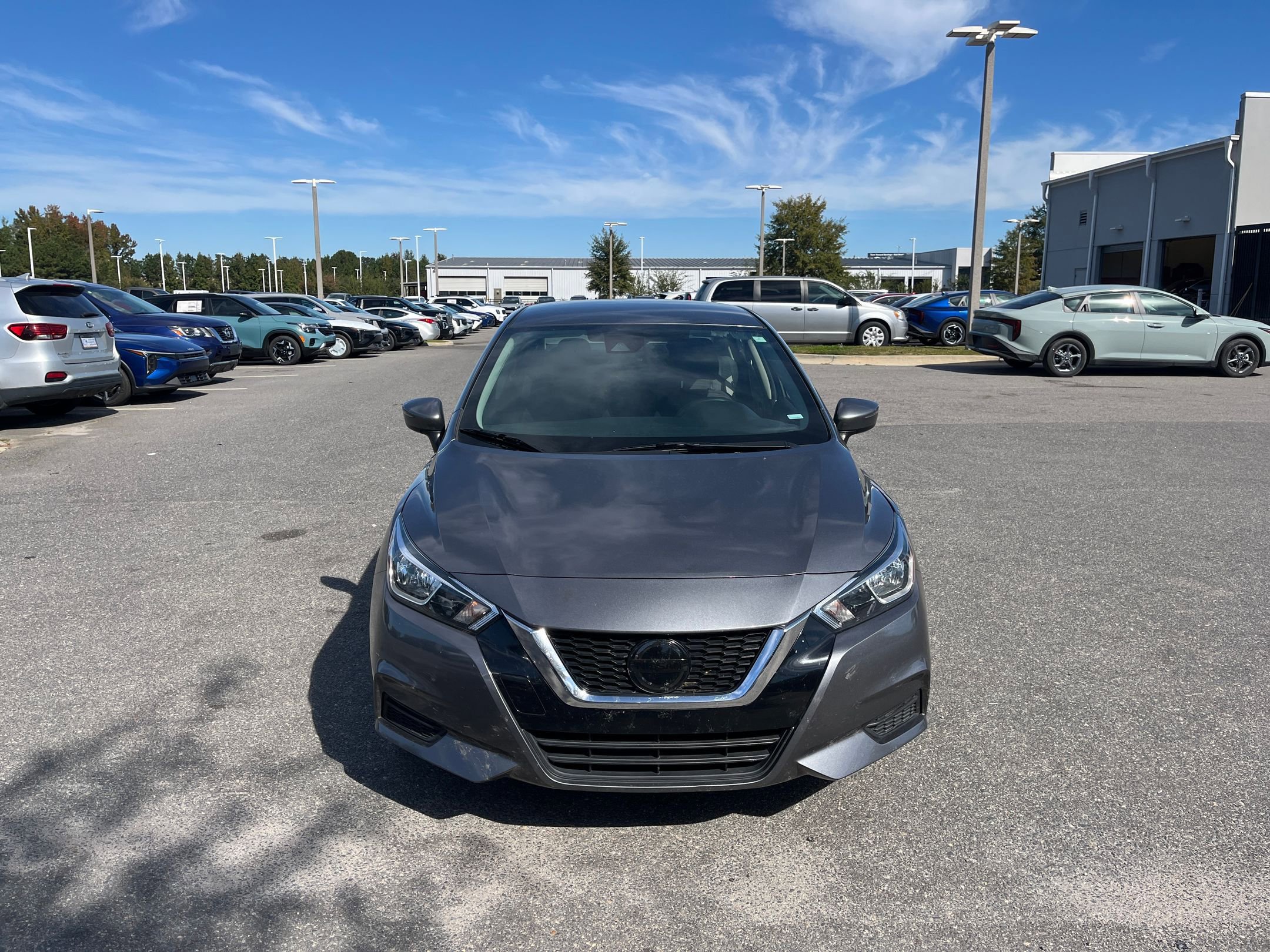 2021 Nissan Versa 1.6 SV photo 3