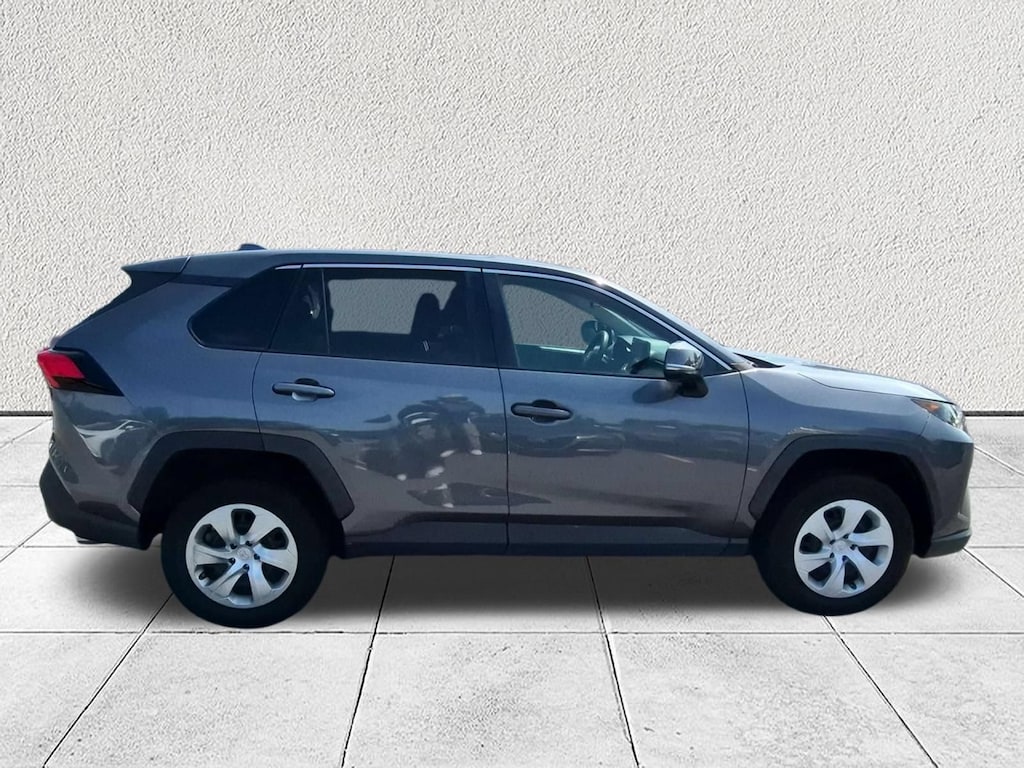 Used 2022 Toyota RAV4 LE SUV