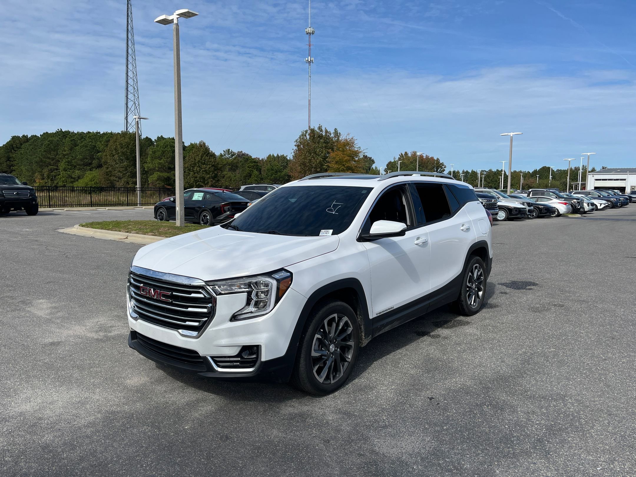 2024 Gmc Terrain SLT photo 4