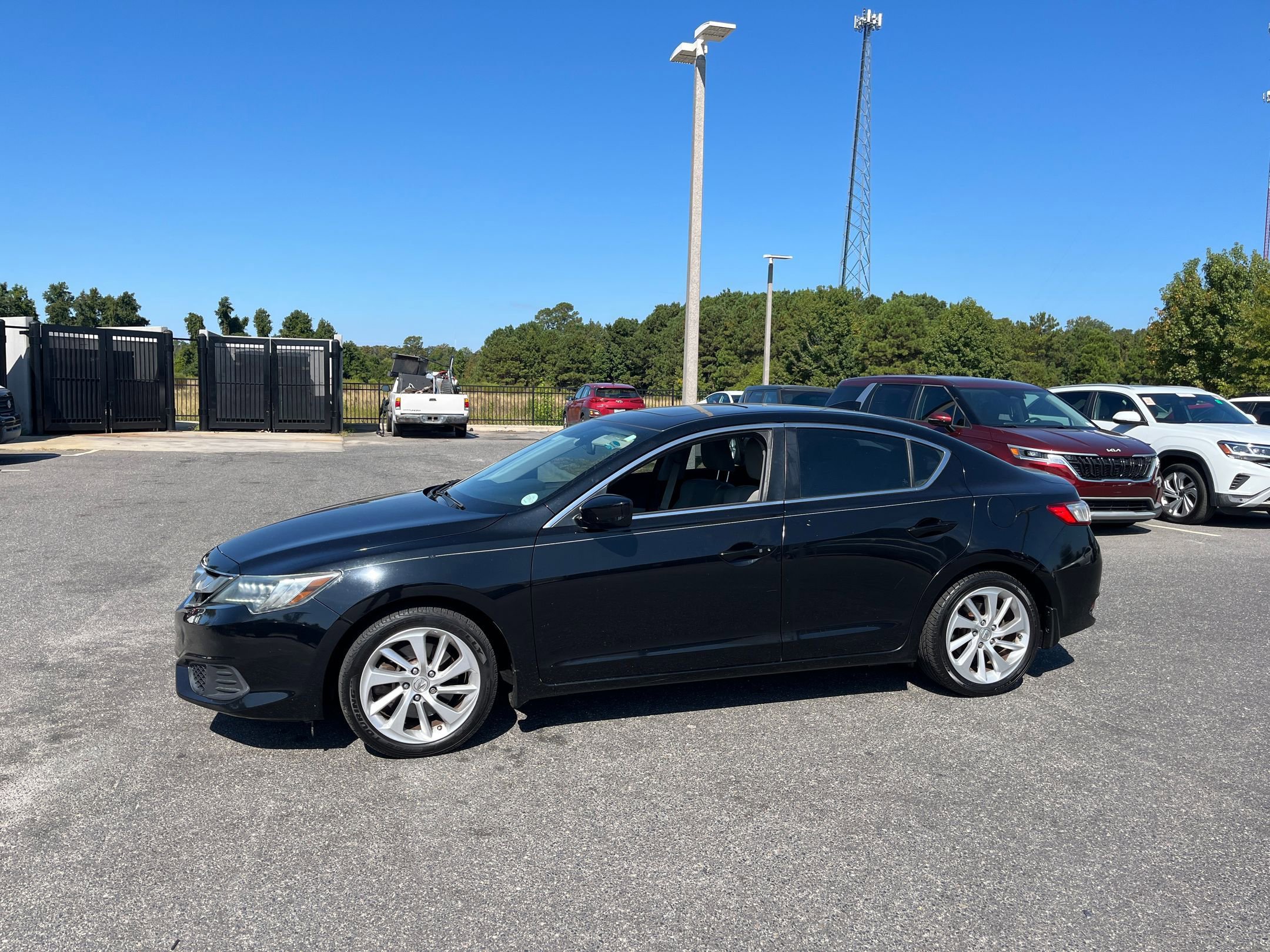 2017 Acura ILX Technology Plus photo 4