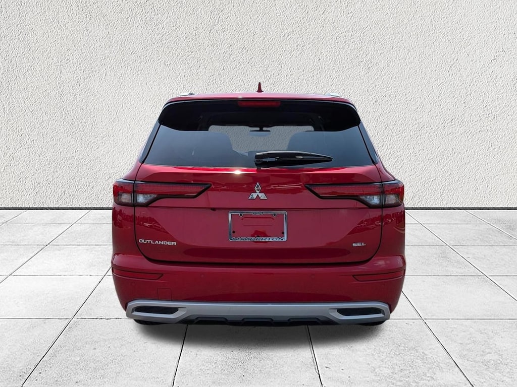 Used 2024 Mitsubishi Outlander SEL SUV