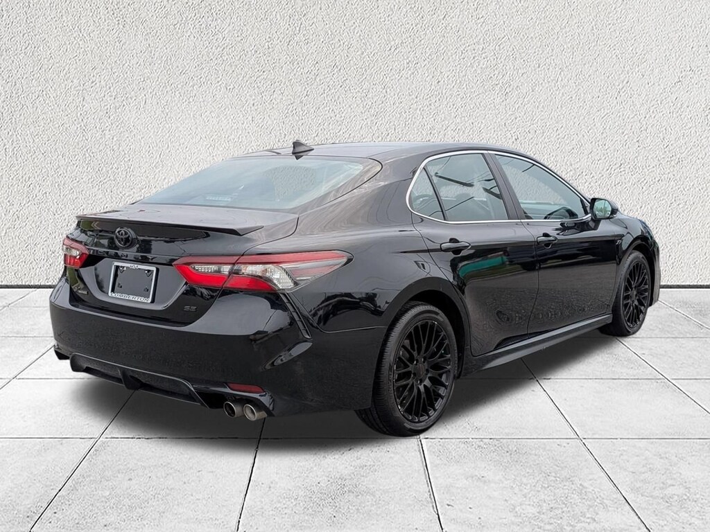 Used 2023 Toyota Camry SE Sedan