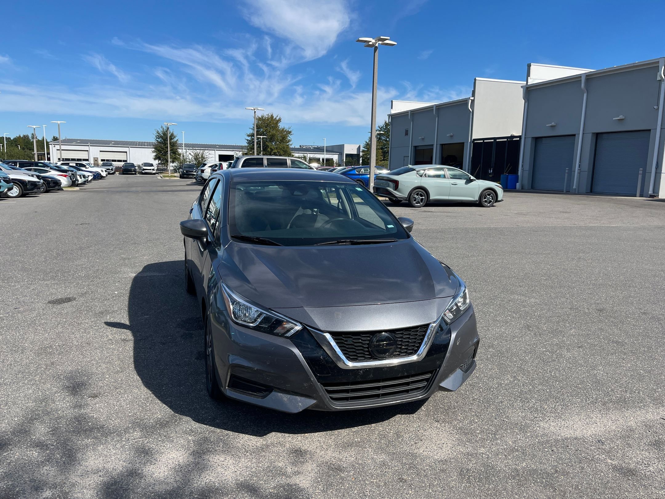 2021 Nissan Versa 1.6 SV photo 2