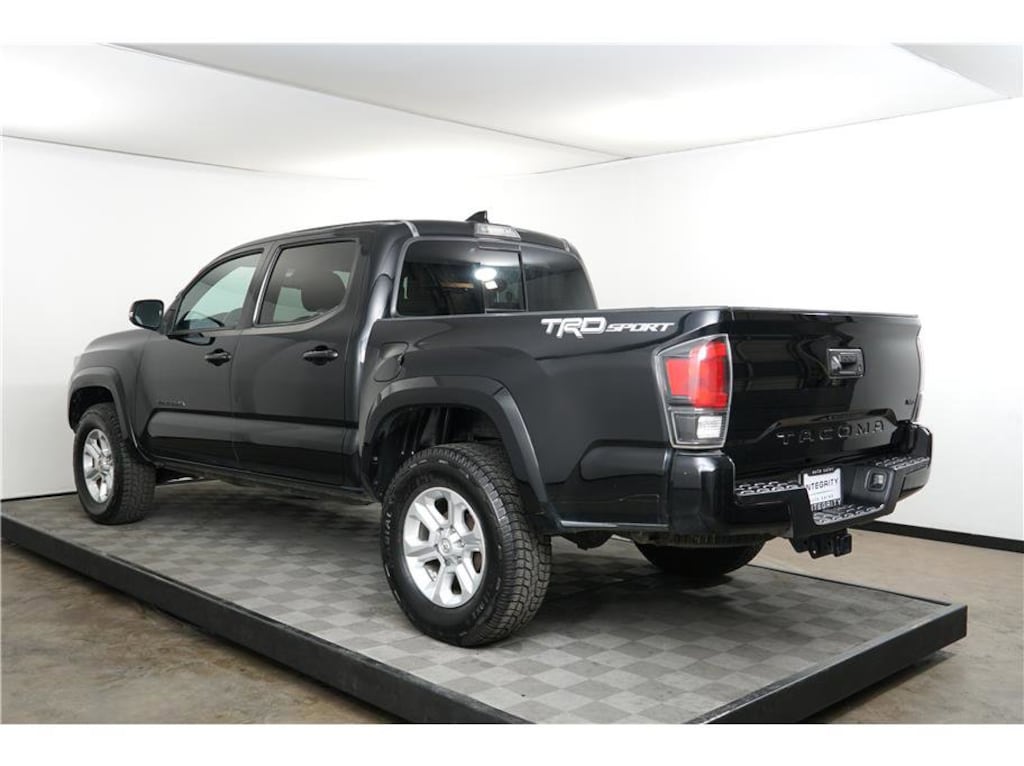 Used 2018 Toyota Tacoma TRD Sport Pickup 4D 5 ft