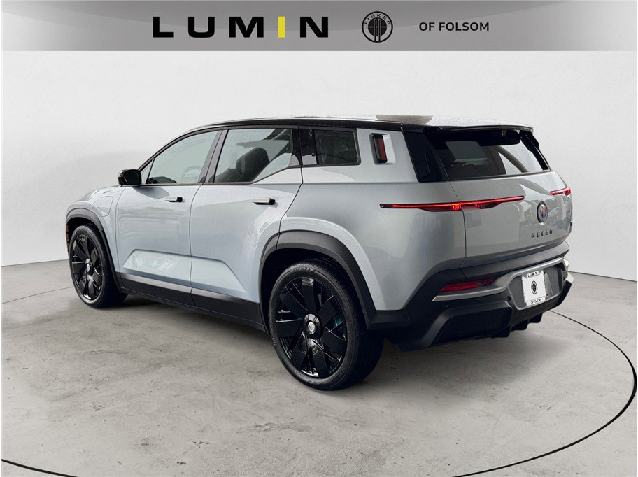 2023 Fisker Ocean photo 3