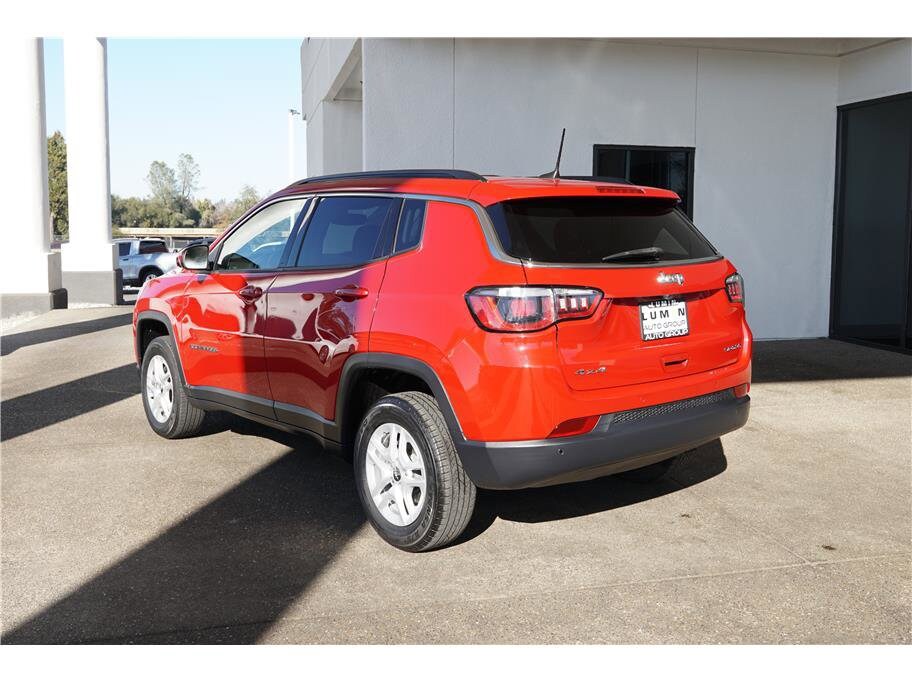 2020 Jeep Compass Sport photo 3