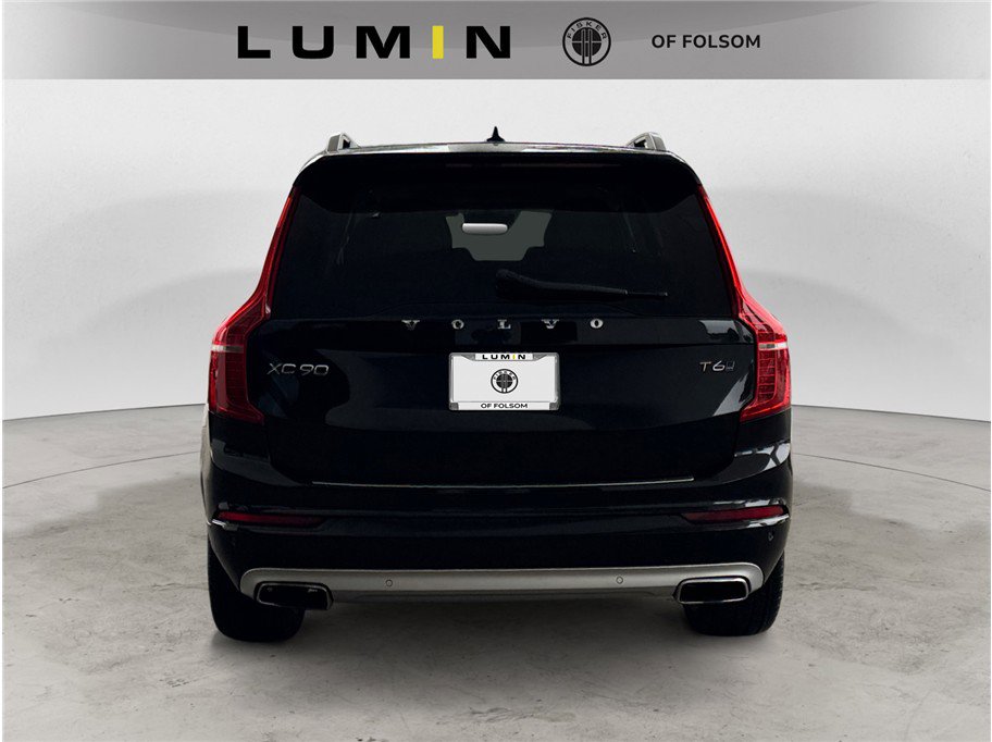 2019 Volvo XC90 T6 AWD Momentum photo 3
