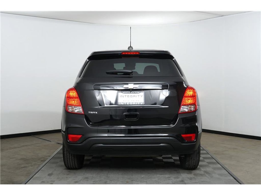 Used 2021 Chevrolet Trax LS FWD LS